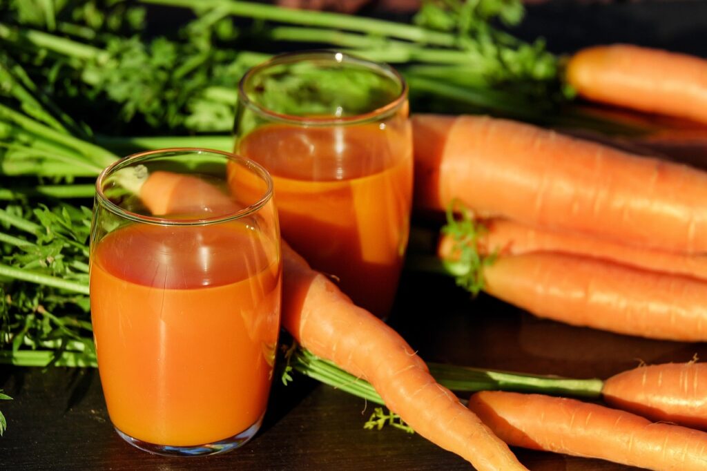野菜不足を解消する青汁を飲むタイミングは食前と食後のどちらが効果的？
